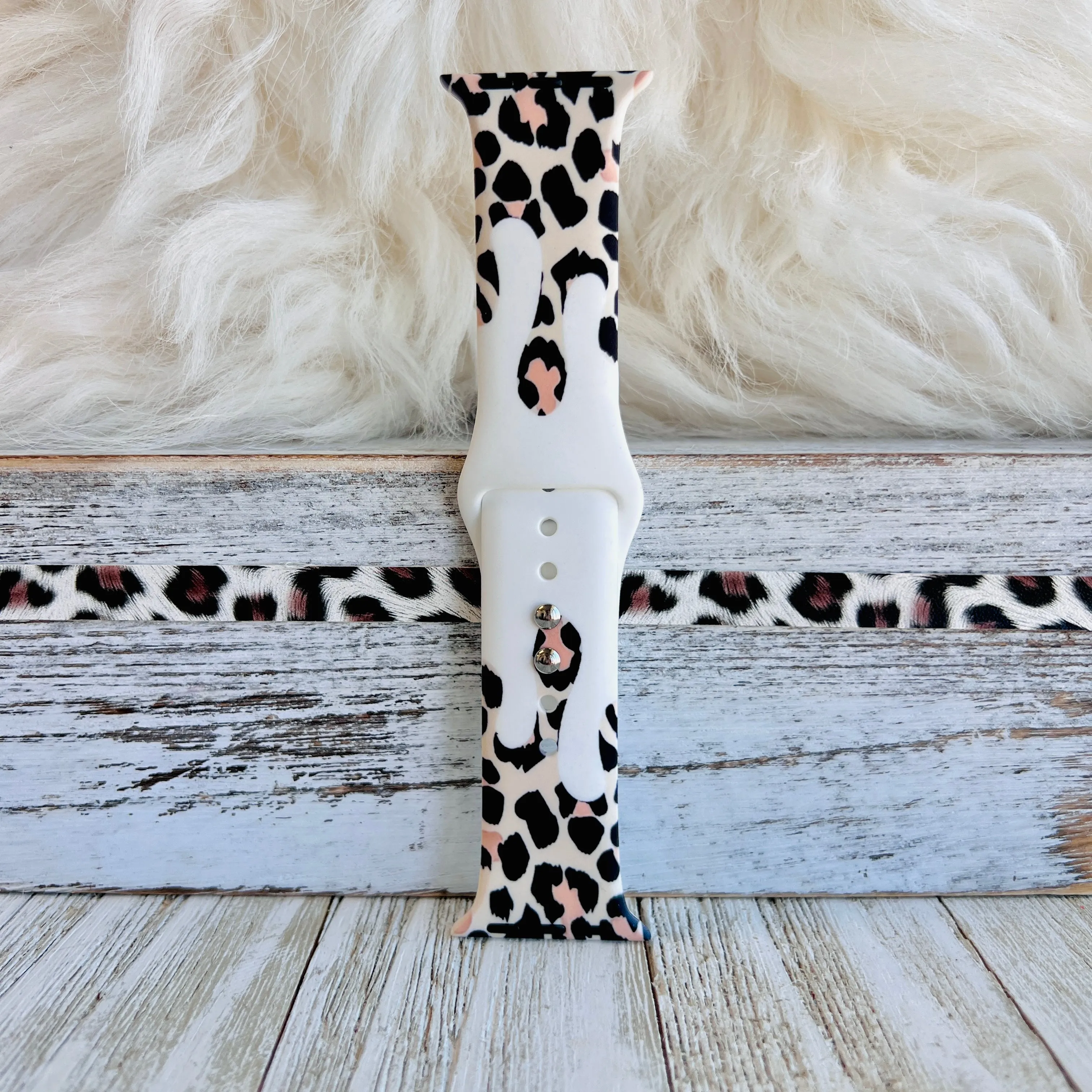 Leopard Drip White Background Print Silicone Band For Apple Watch